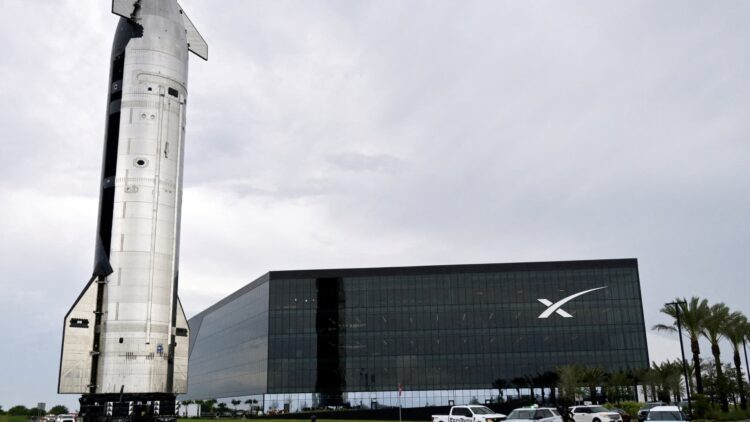 SpaceX Siapkan Uji Terbang Starship untuk Mencapai Orbit Pertama Kali