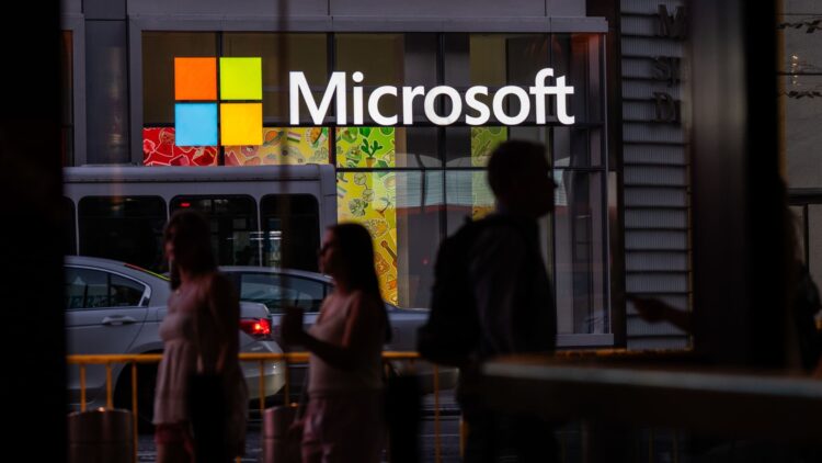 Microsoft Tawarkan Buyout Sukarela kepada 60.000 Karyawan