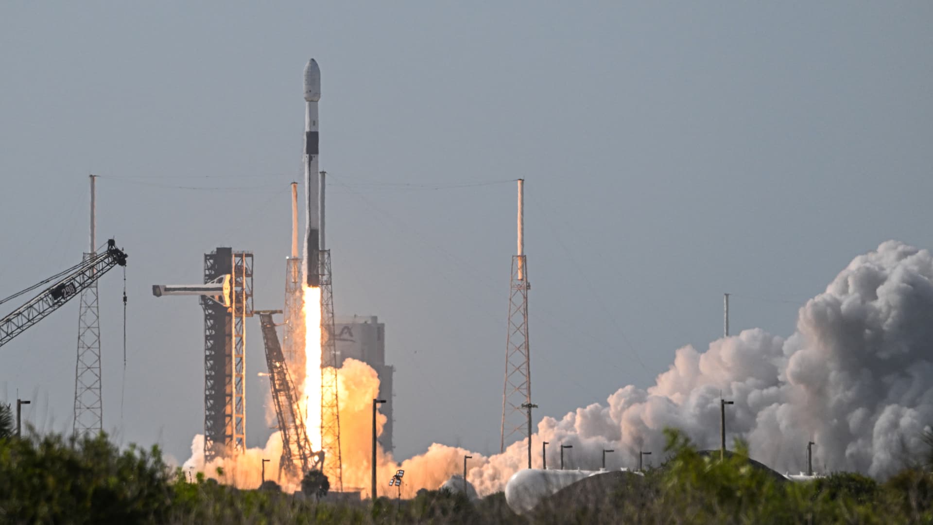 SpaceX Siapkan Peluncuran Chip AI Google ke Orbit untuk Uji Suncatcher
