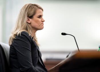 Frances Haugen Ragukan Kemampuan Perusahaan AI Mengawasi Diri
