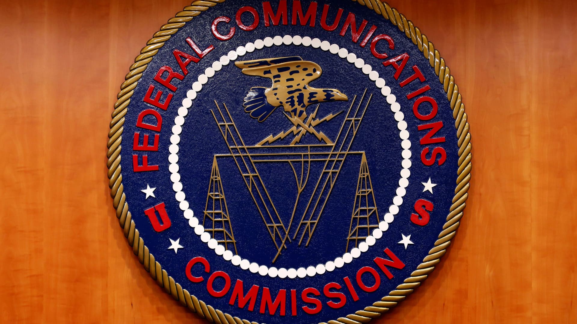 FCC Siapkan Suara atas Lelang 25 MHz Spektrum untuk Satelit