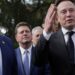 Trump Beri Medali Sains dan Teknologi kepada Musk hingga Dell