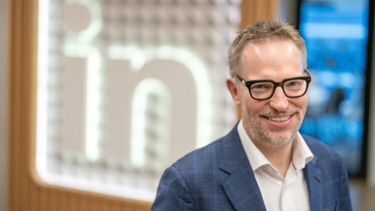 Ryan Roslansky Akan Tinggalkan Microsoft pada Akhir 2026