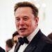 Saham SpaceX Naik Hampir 8%, Elon Musk Kembali Jadi Triliuner