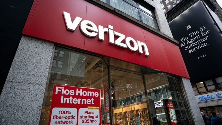 Saham Verizon Tertekan Rencana Spektrum SpaceX, Terburuk Sejak 2002