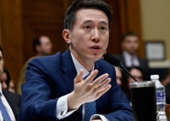 CEO TikTok Prediksi AI Picu Terobosan Sains dalam Tiga Tahun